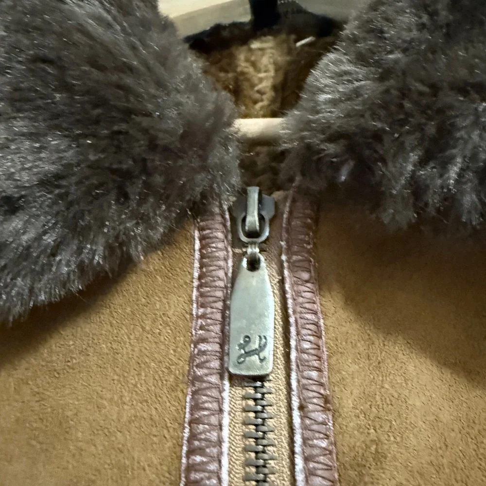 LADY HATHAWAY | Elegant Tan Teddy Jacket Faux Fur Trim Medium - Picture 8 of 11